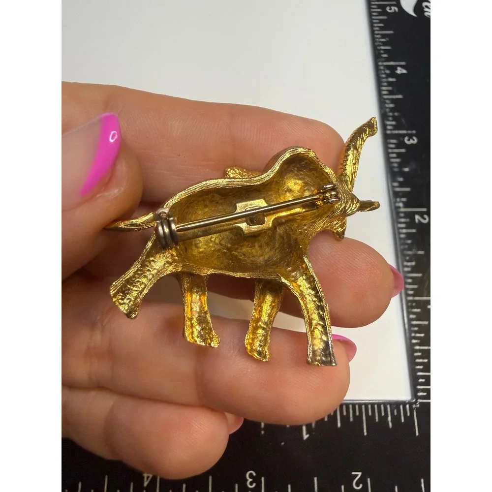 Gold Tone Elephant Brooch Red Rhinestone Eye Black Enamel Textured Animal Pin